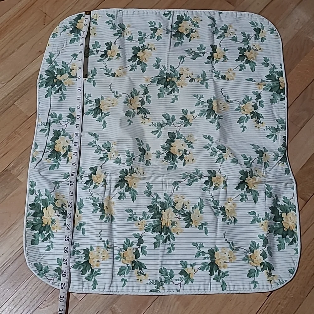 BED RUFFLE & SHAMS - Picture 4 of 4